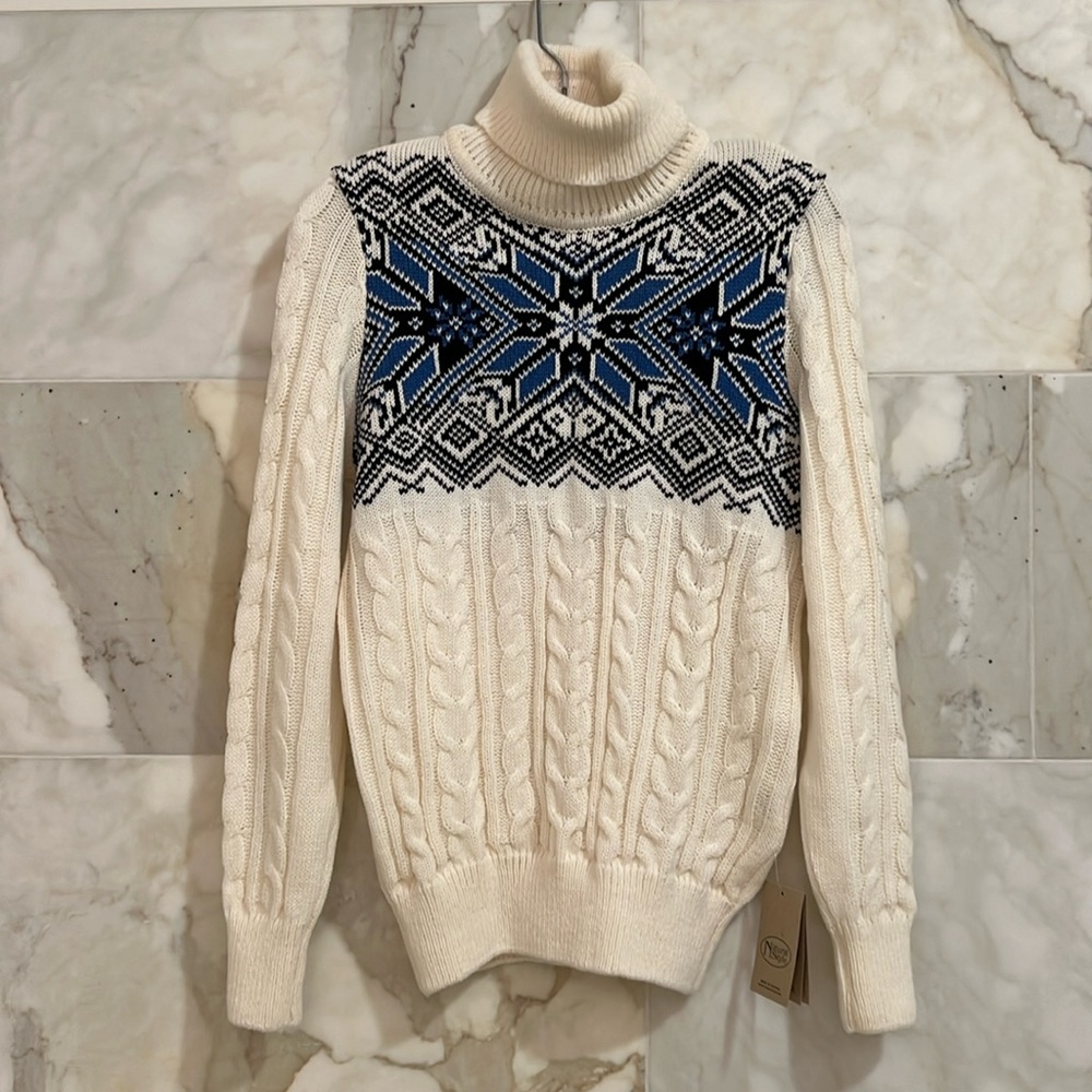European Apres wool sweater.  NWT. Size XS.  Natural Style brand. CUTE!
